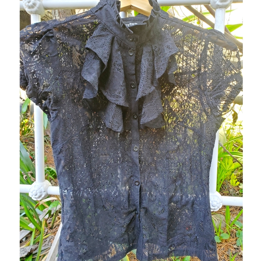 Liana Ruffle Shirt